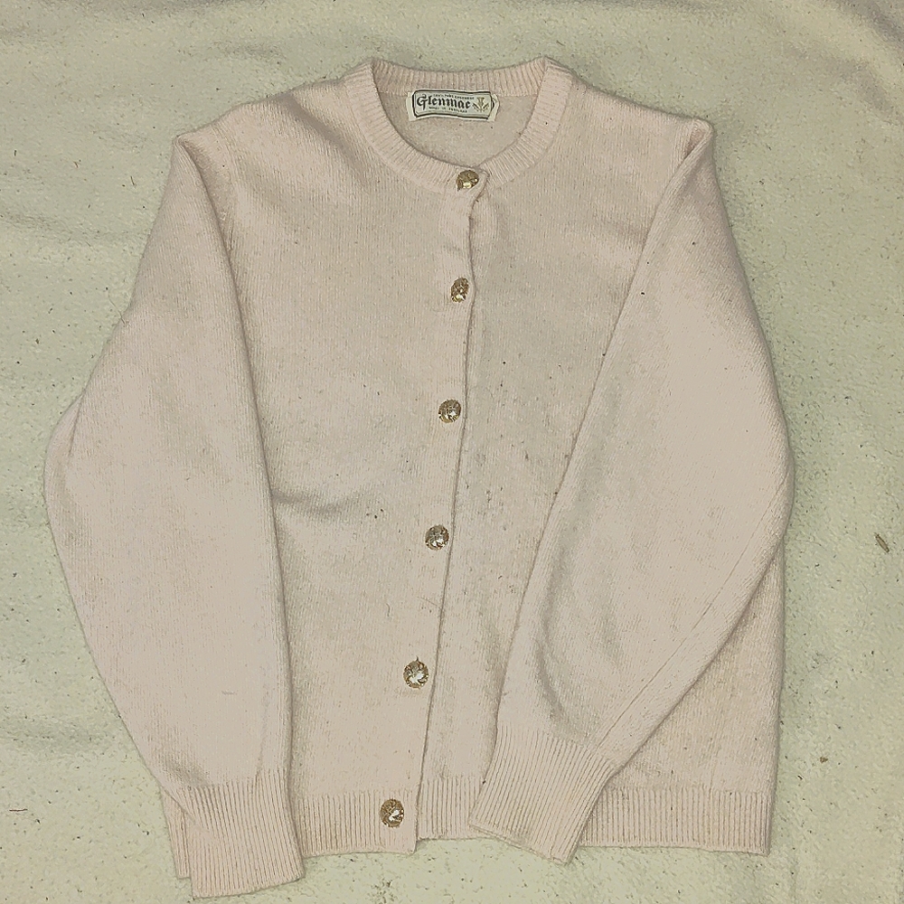 Light pink Glen mac 100% pure cashmere.